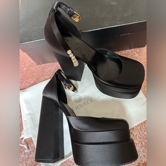 Versace Sandals 9.5 Black. Authentic Aevitas Medusa Crystal Ankle-Strap Platform - Picture 1 of 13